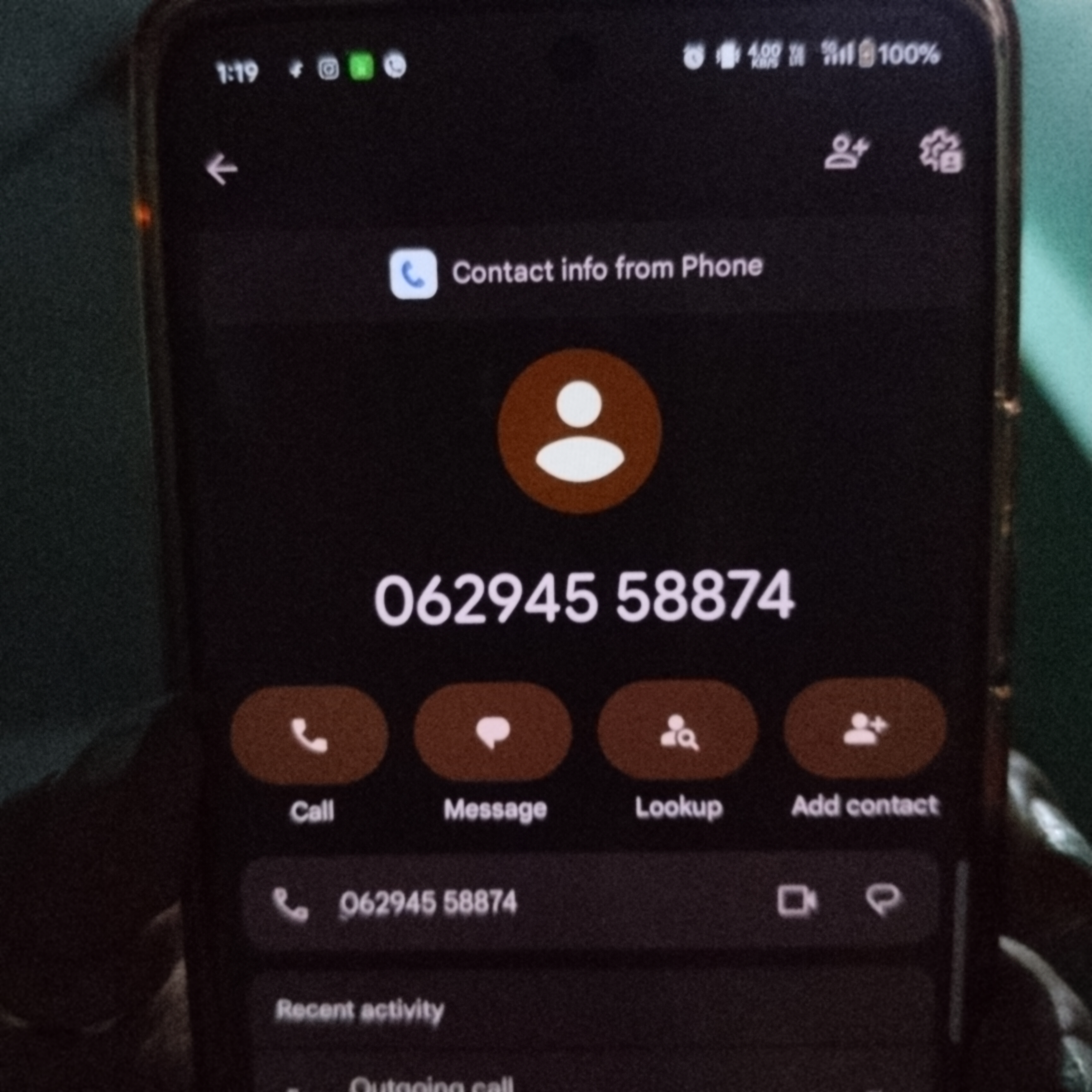 This number was calling or sending SMS to Apkisi.