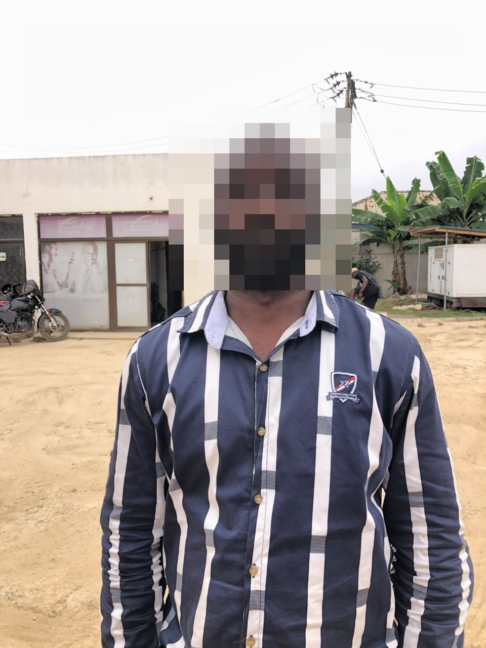 10000 cash reward for finder - image 2